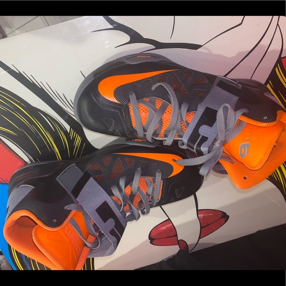 LEBRON AMBASSADOR 8 BLACK ORANGE SHOES - Picture 4 of 4